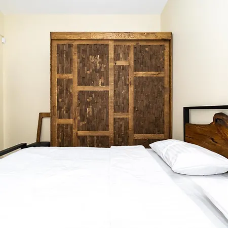 Near Meridianas With Parking I Cohost Apartman Klaipėda