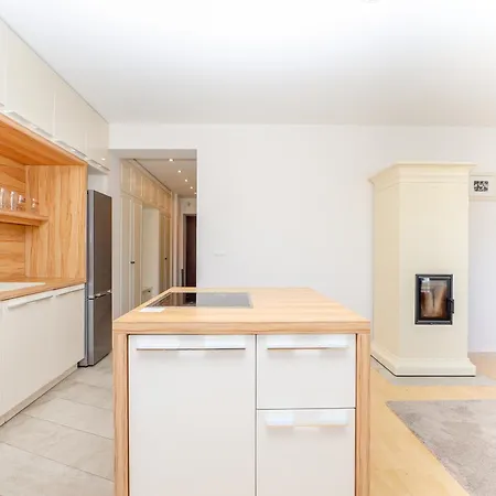 Apartman Near Meridianas With Parking I Cohost