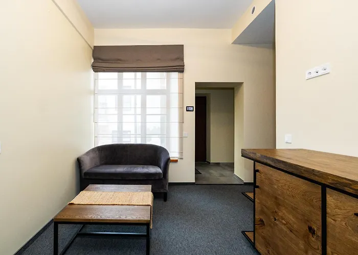 Near Meridianas With Parking I Cohost