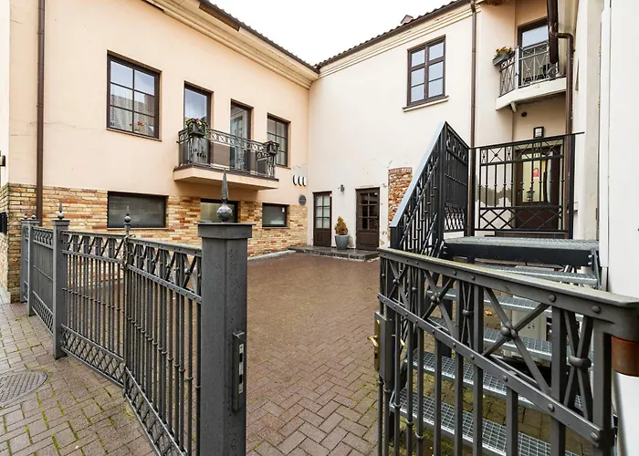 Near Meridianas With Parking I Cohost Апартаменты *