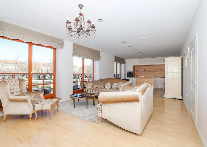 Near Meridianas With Parking I Cohost Апартаменты Клайпеда