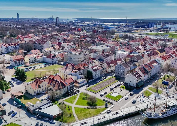 Near Meridianas With Parking I Cohost *