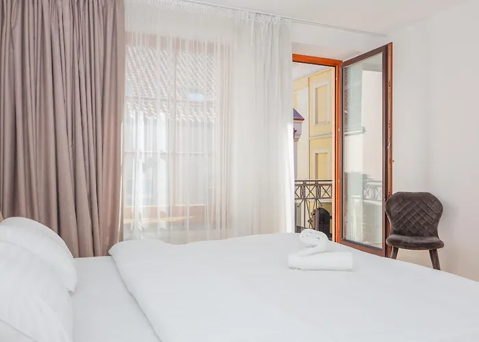 Апартаменты Near Meridianas With Parking I Cohost *