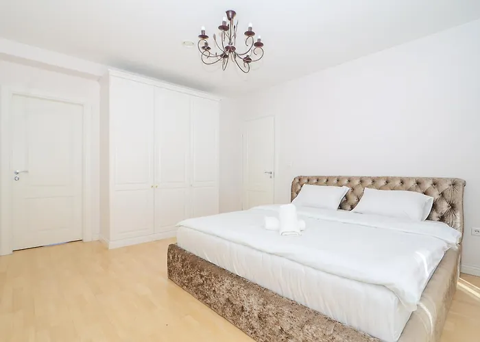 Апартаменты Near Meridianas With Parking I Cohost Клайпеда