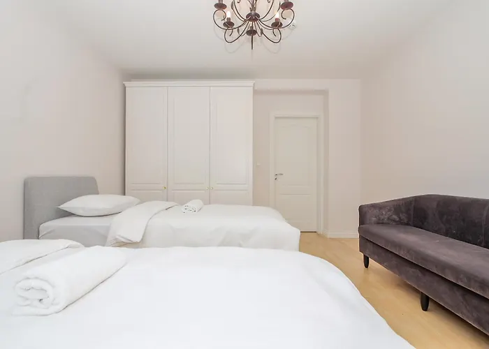 Апартаменты Near Meridianas With Parking I Cohost